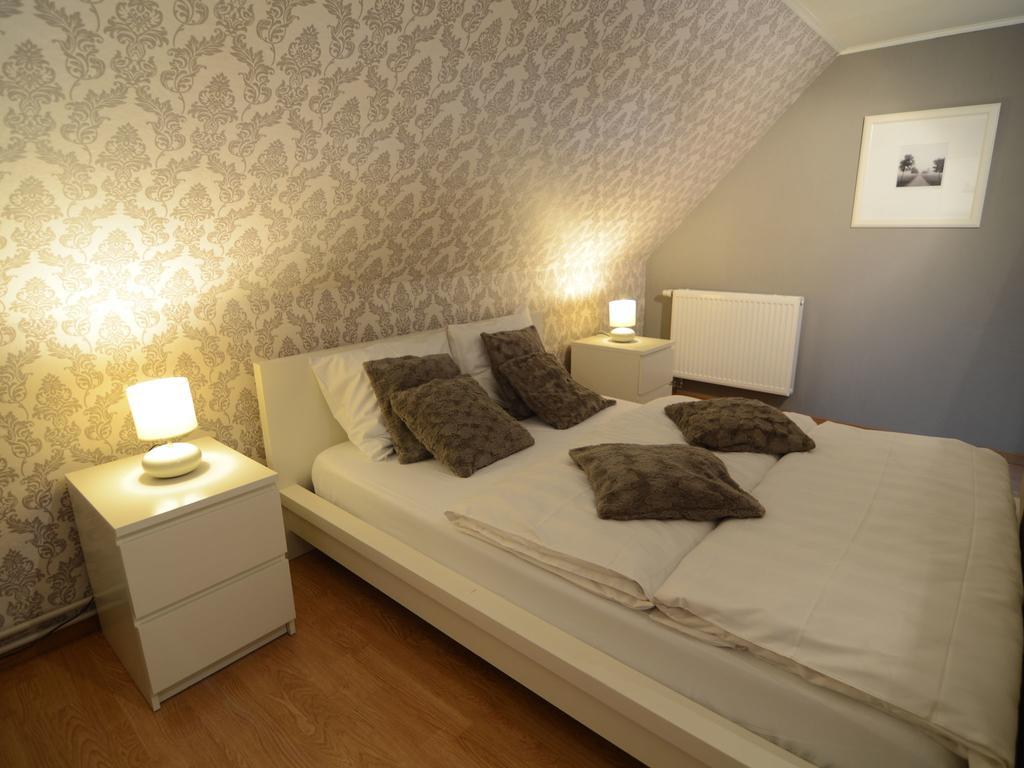 Charming Holiday Home In Zele Near The Forest Eksteriør billede